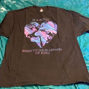 3X “Be kind” black baggie fit printed Hanes tagless T